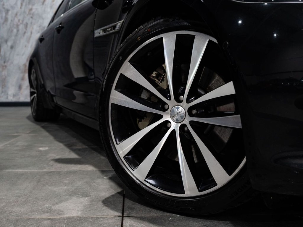 Used Jaguar XJ 2019 for sale - 77677164: Photo 5