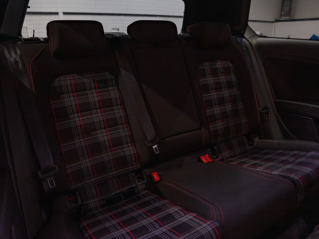 Used Volkswagen Golf 2017 for sale - 77677216: Photo 23