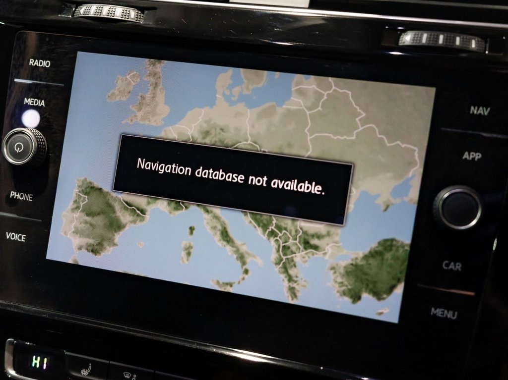 Used Volkswagen Golf 2017 for sale - 77677216: Photo 9