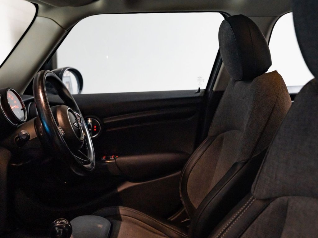 Used MINI Hatch 2018 for sale - 77677189: Photo 14