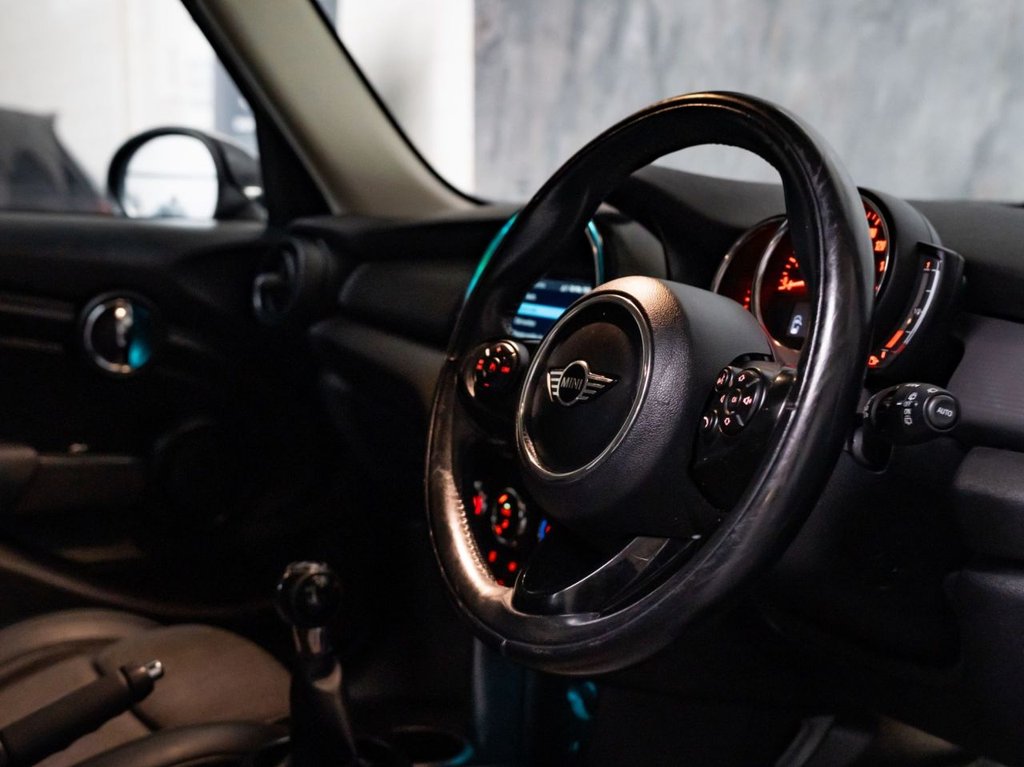 Used MINI Hatch 2018 for sale - 77677189: Photo 16