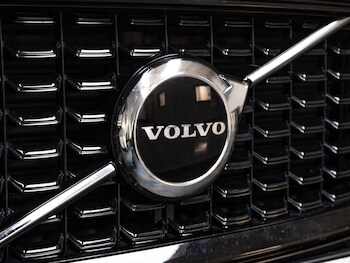 Used Volvo XC60 2022 for sale - 77849504: Photo