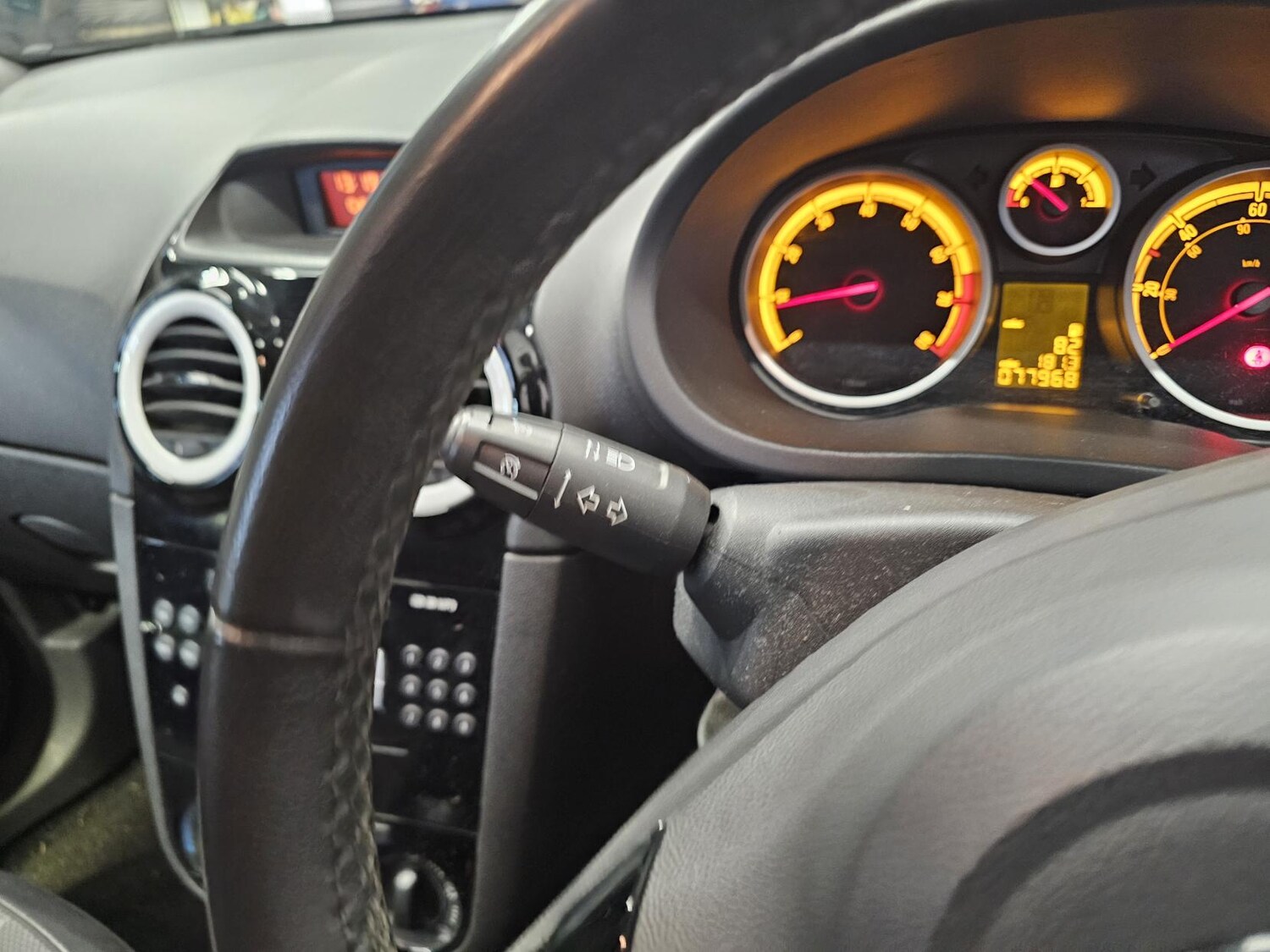 Used Vauxhall Corsa 2014 for sale - 77890159: Photo 15