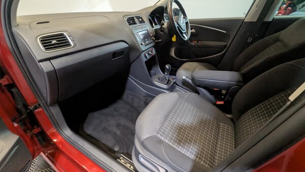 Used Volkswagen Polo 2015 for sale - 75443750: Photo 24