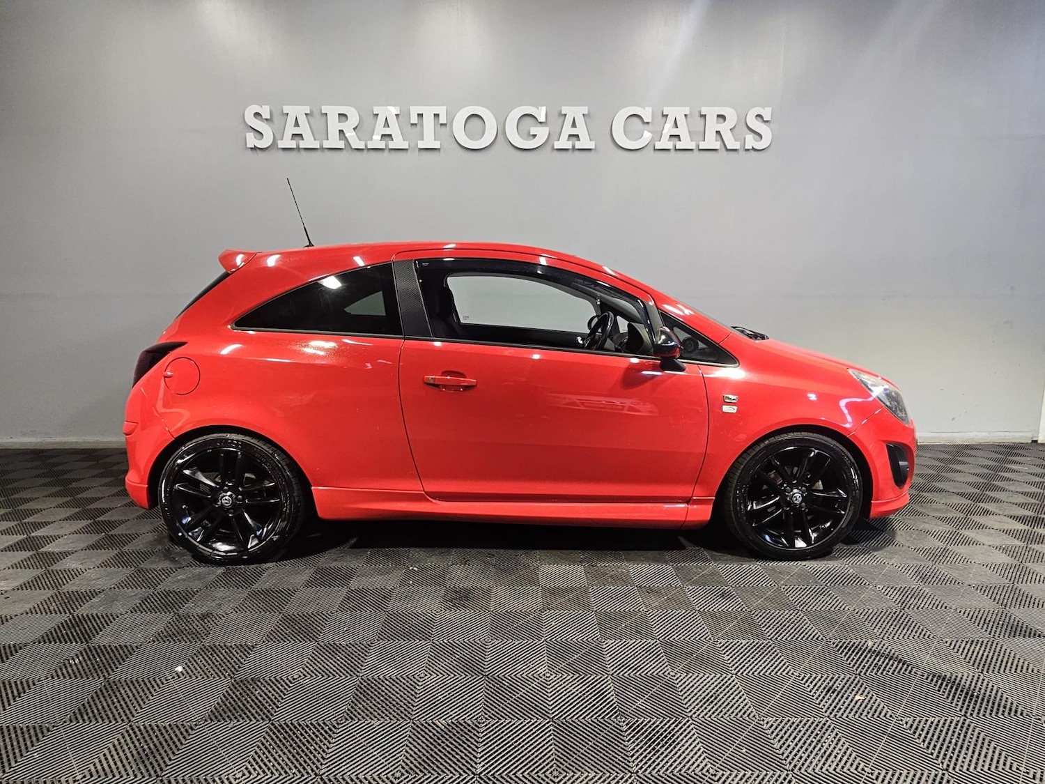 Used Vauxhall Corsa 2013 for sale - 77476644: Photo 2