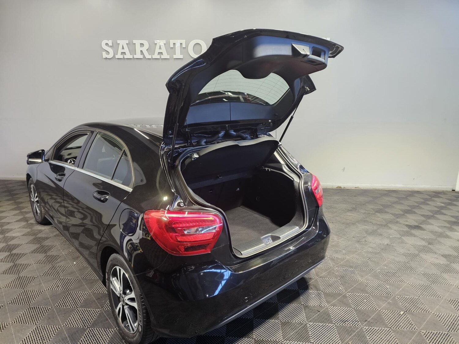 Used Mercedes-Benz A-Class 2017 for sale - 77774694: Photo 38