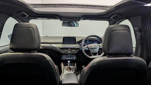 Used Ford Focus 2019 for sale - 76266319: Photo 2