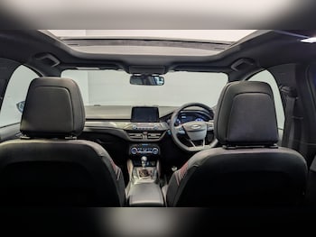 Used Ford Focus 2019 for sale - 76266319: Photo 2