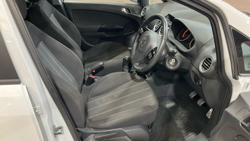 Used Vauxhall Corsa 2015 for sale - 76428641: Photo 9
