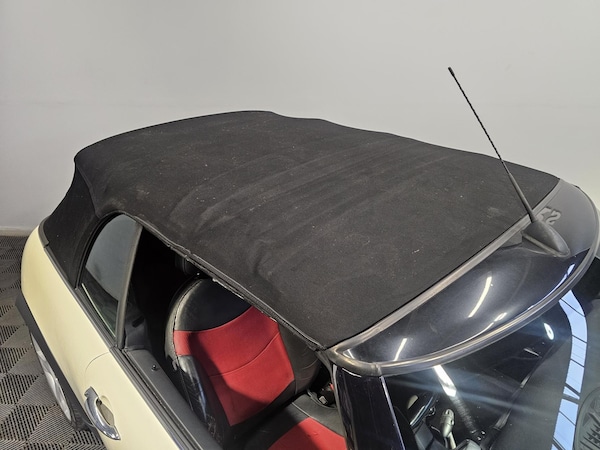 Used MINI Convertible 2006 for sale - 76312649: Photo 24