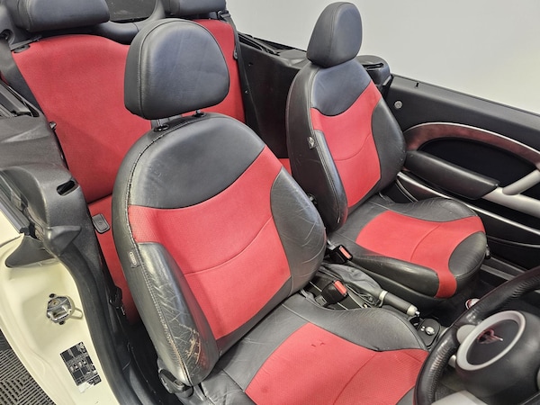 Used MINI Convertible 2006 for sale - 76312649: Photo 25