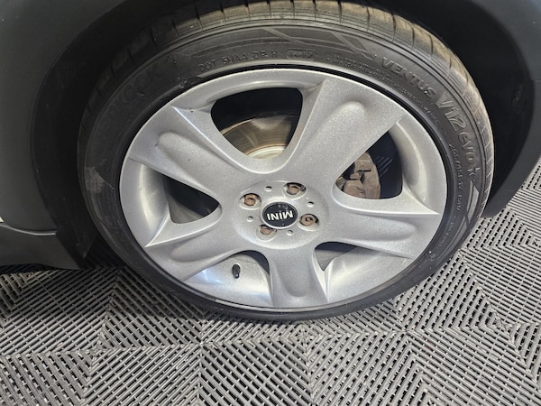 Used MINI Convertible 2006 for sale - 76312649: Photo 30