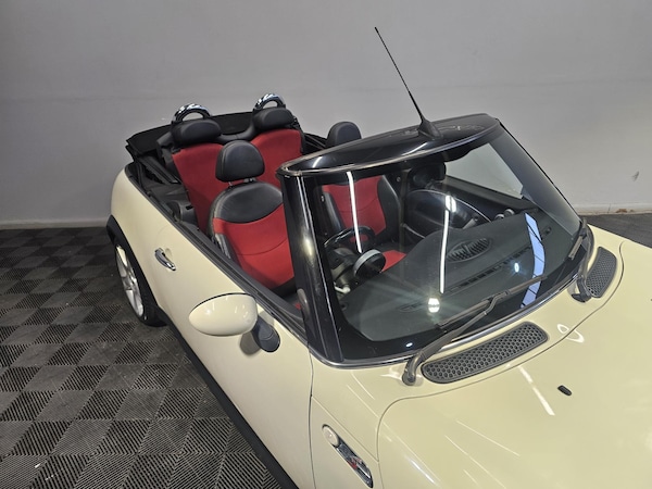 Used MINI Convertible 2006 for sale - 76312649: Photo 6