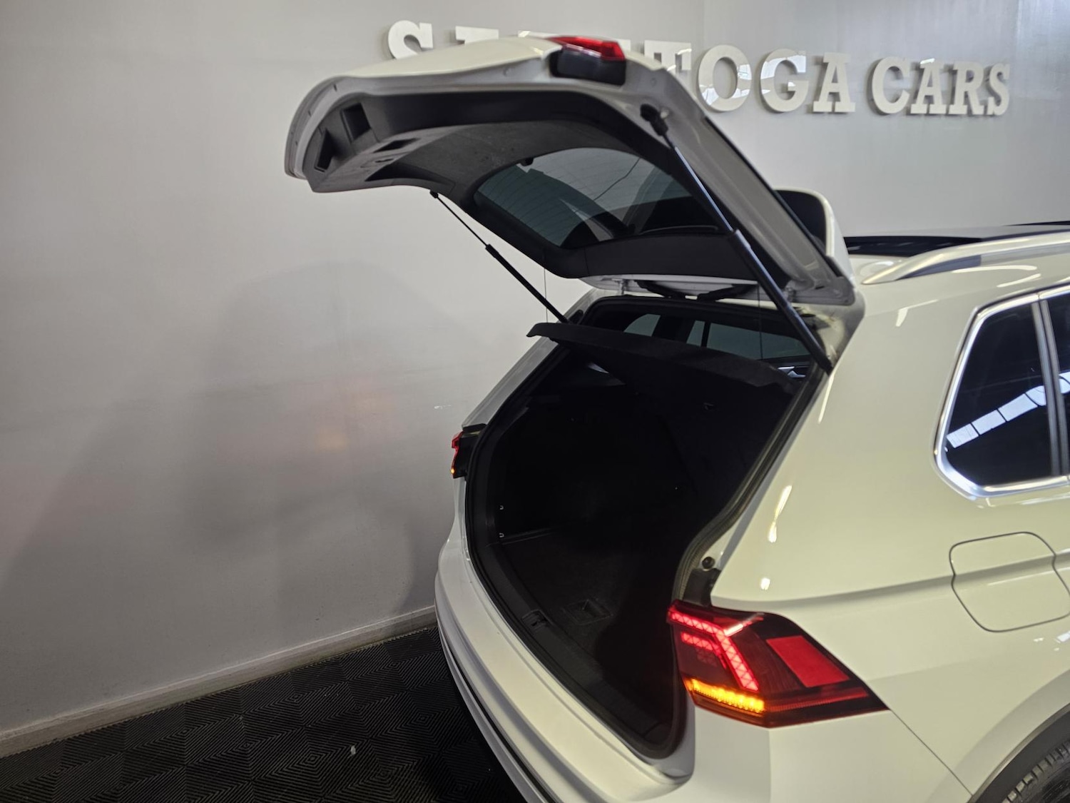 Used Volkswagen Tiguan 2018 for sale - 77702872: Photo 13