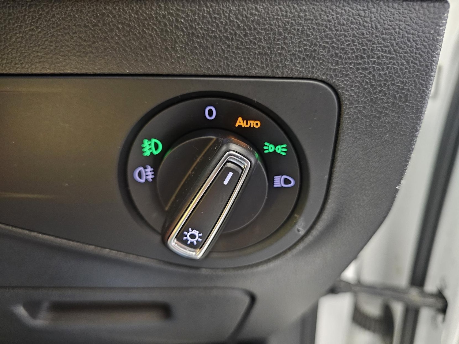 Used Volkswagen Tiguan 2018 for sale - 77702872: Photo 18