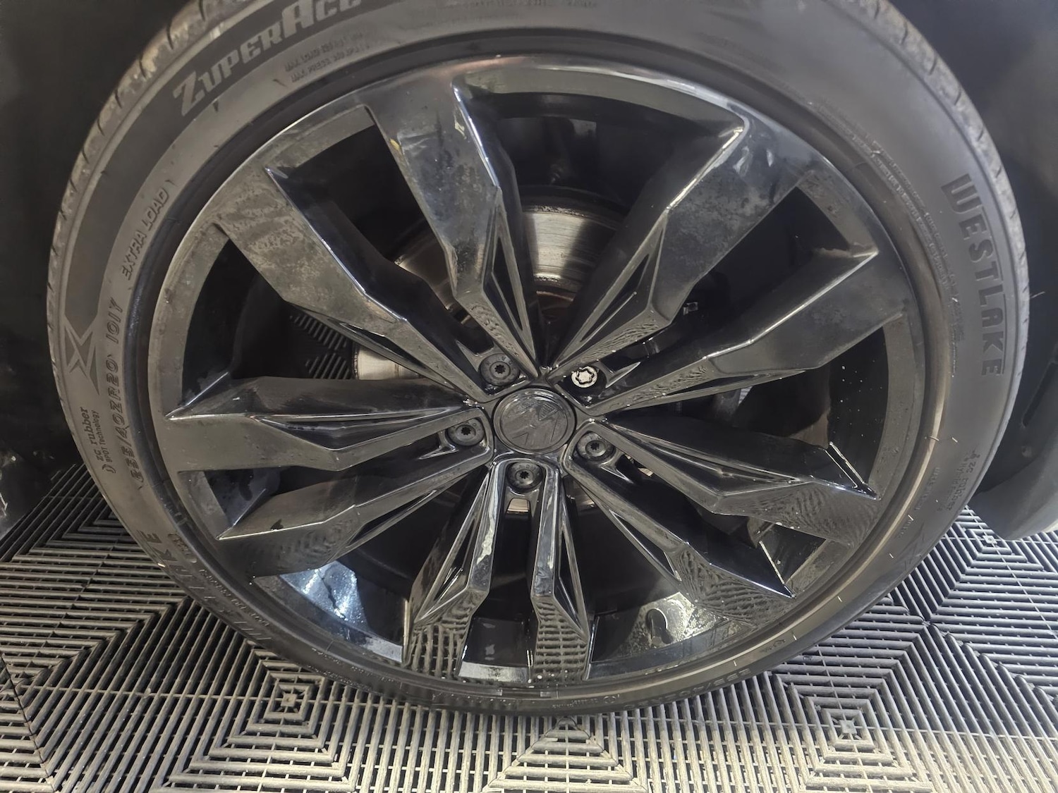 Used Volkswagen Tiguan 2018 for sale - 77702872: Photo 31