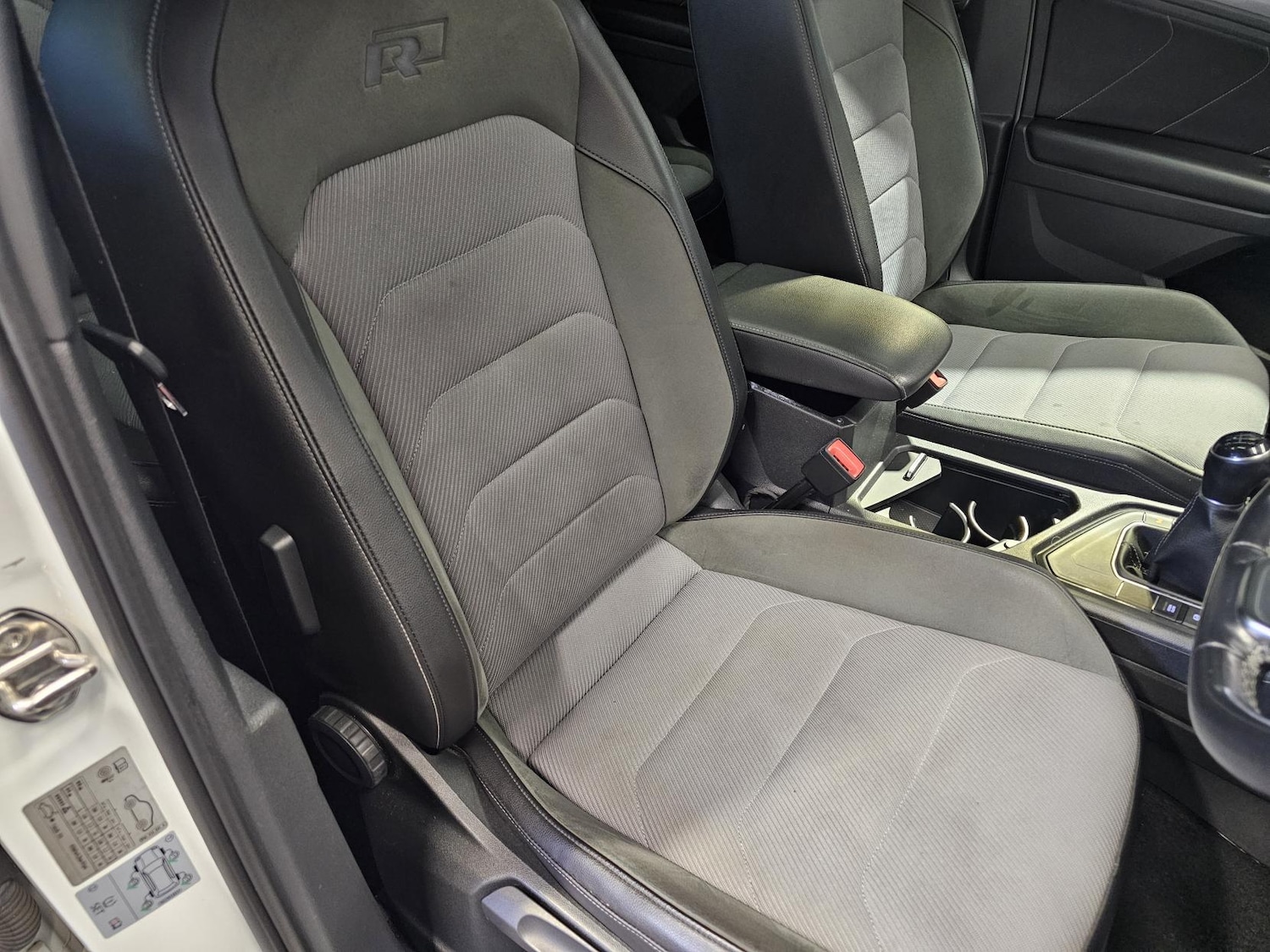 Used Volkswagen Tiguan 2018 for sale - 77702872: Photo 38