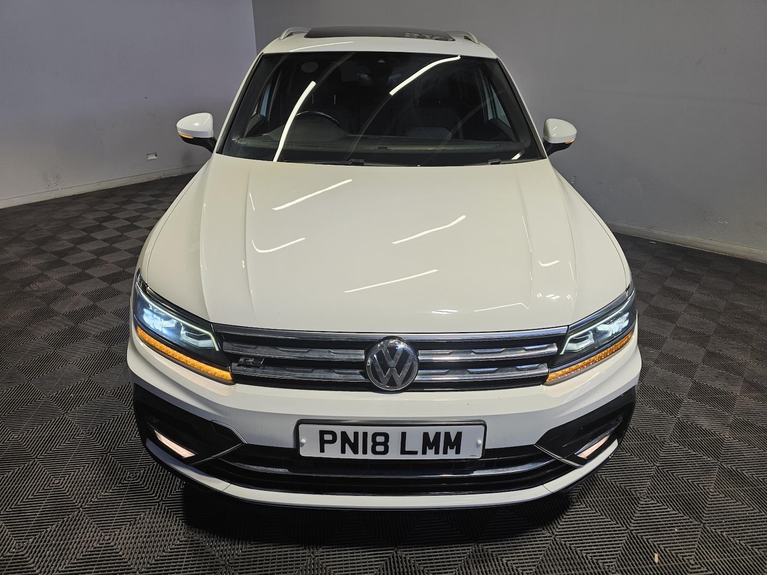 Used Volkswagen Tiguan 2018 for sale - 77702872: Photo 4