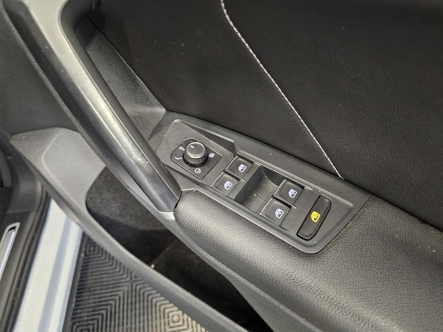 Used Volkswagen Tiguan 2018 for sale - 77702872: Photo 41