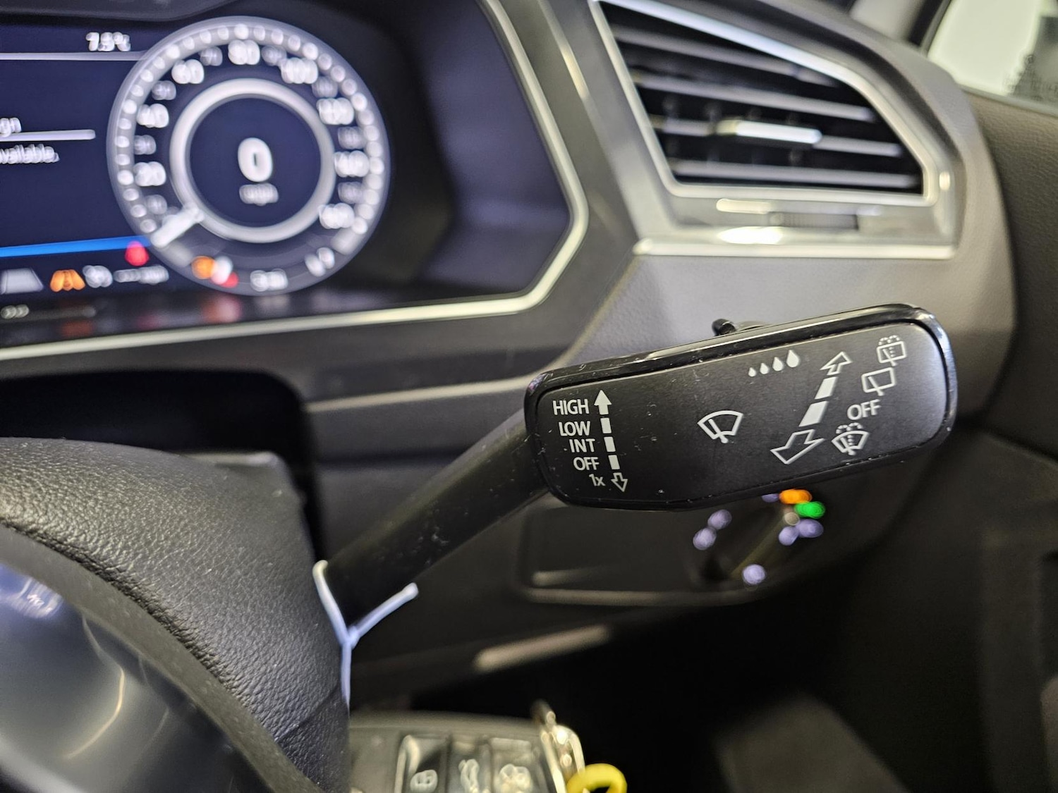 Used Volkswagen Tiguan 2018 for sale - 77702872: Photo 47