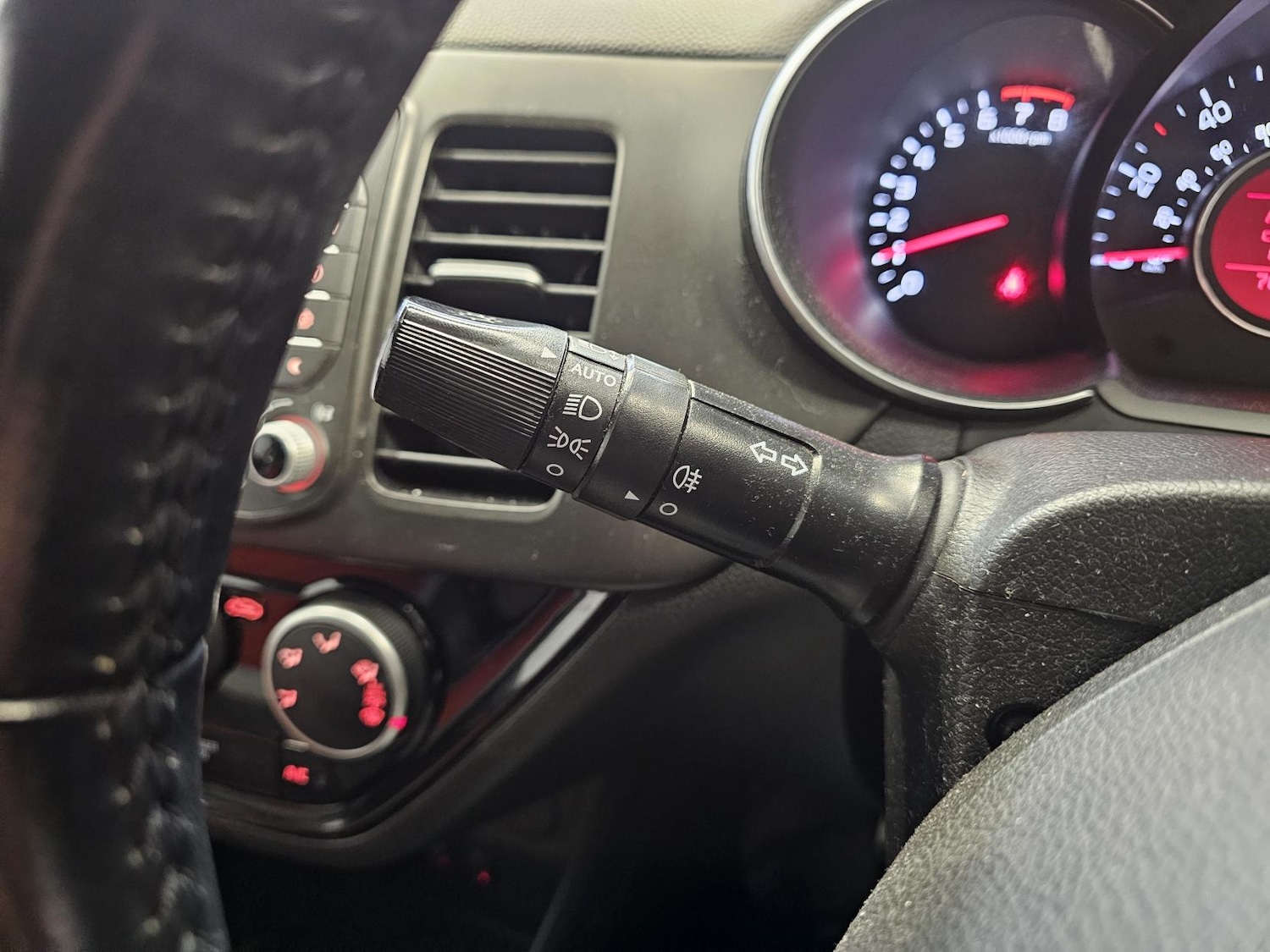 Used Kia Picanto 2015 for sale - 76684833: Photo 30