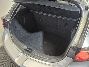 2010 - 1.6 Takuya Hatchback 5dr Petrol Manual Euro 5 (105 ps)