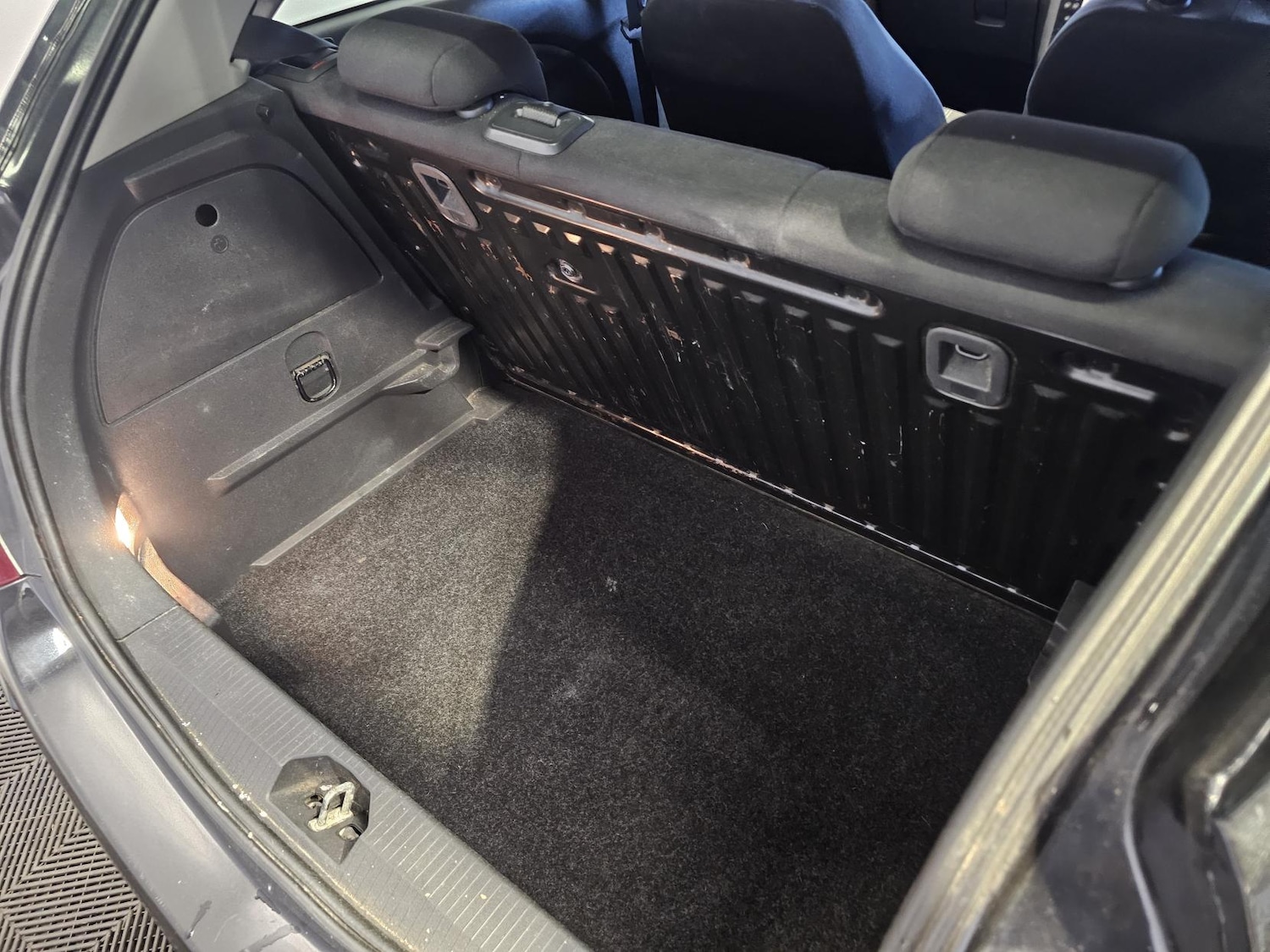 Used Vauxhall Corsa 2012 for sale - 77778701: Photo 3