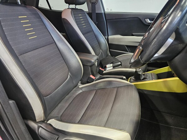 Used Kia Stonic 2018 for sale - 76316996: Photo 39