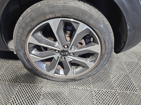 Used Kia Stonic 2018 for sale - 76316996: Photo 9