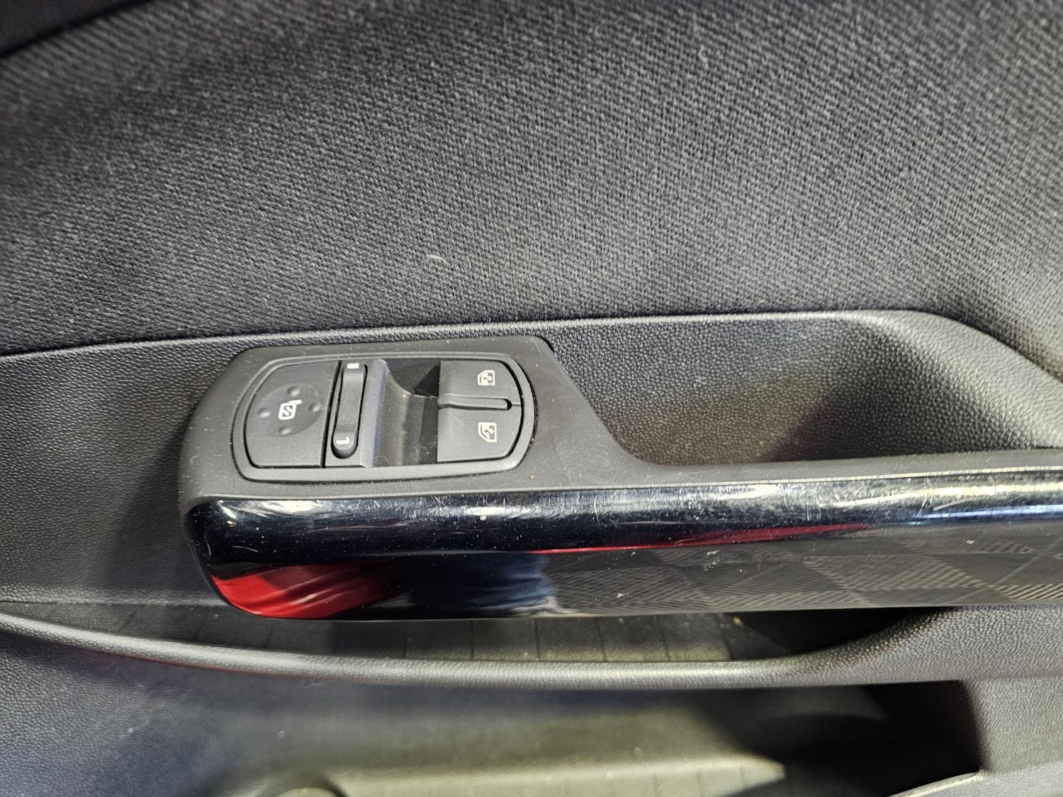 Used Vauxhall Corsa 2013 for sale - 77702874: Photo 12