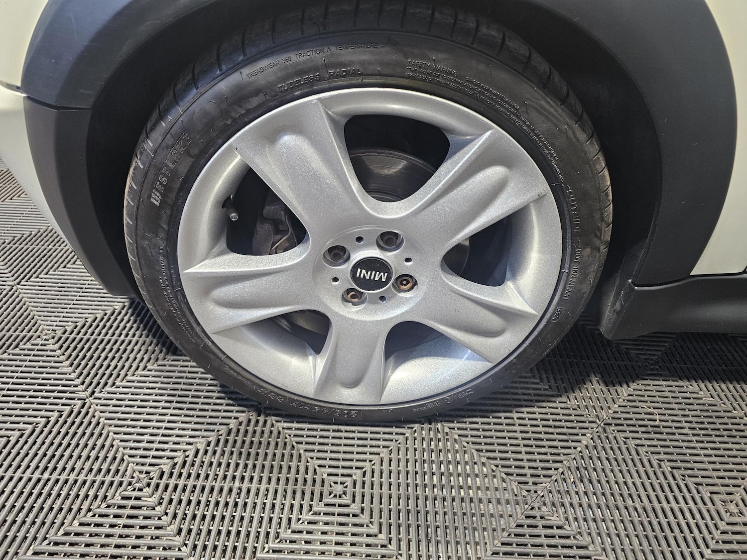 Used MINI Convertible 2006 for sale - 77235618: Photo 16