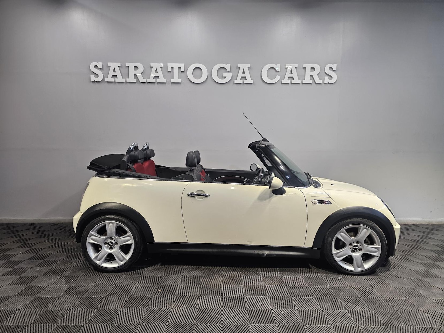 Used MINI Convertible 2006 for sale - 77235618: Photo 4