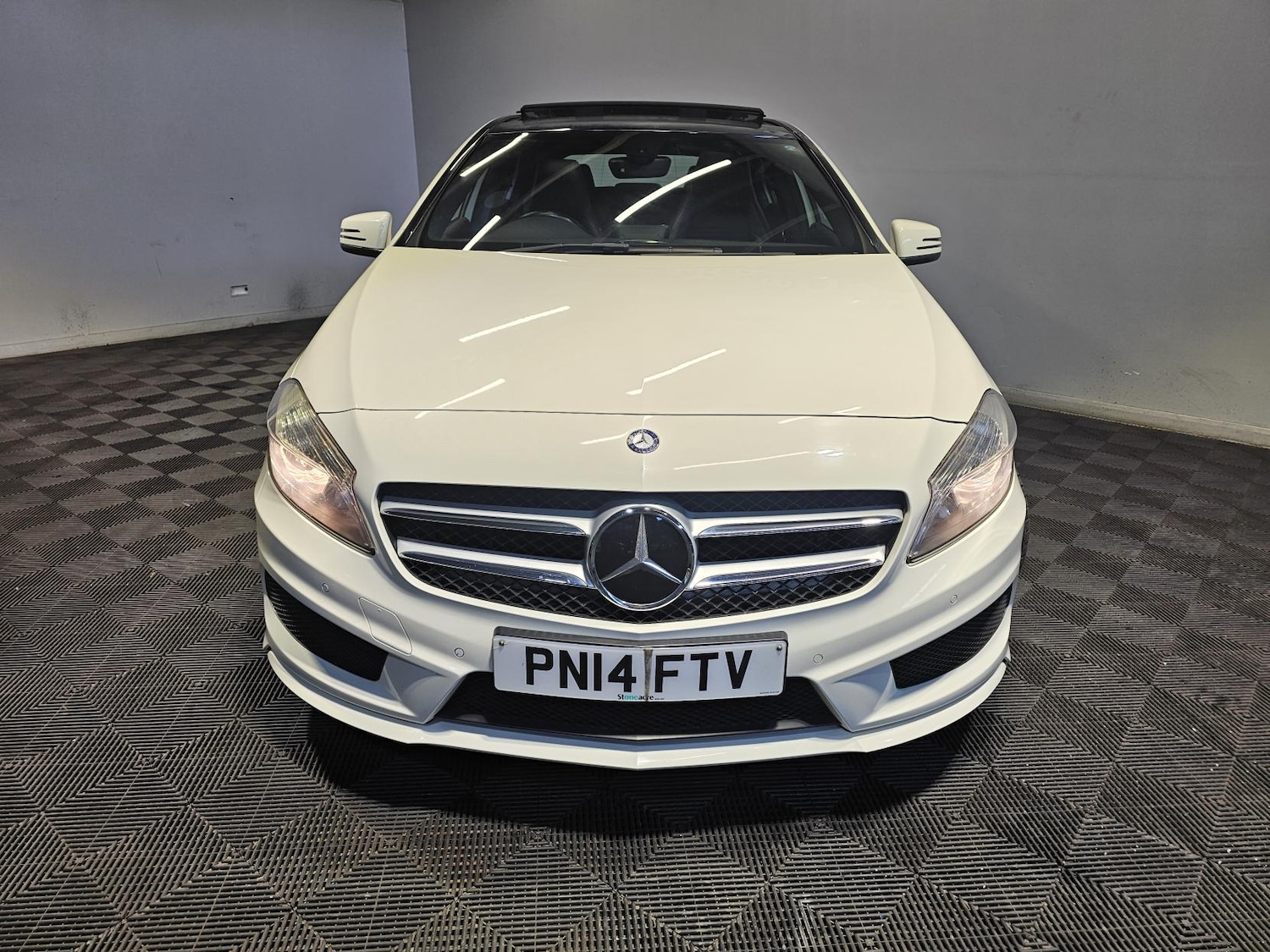 Used Mercedes-Benz A-Class 2014 for sale - 77160794: Photo 4
