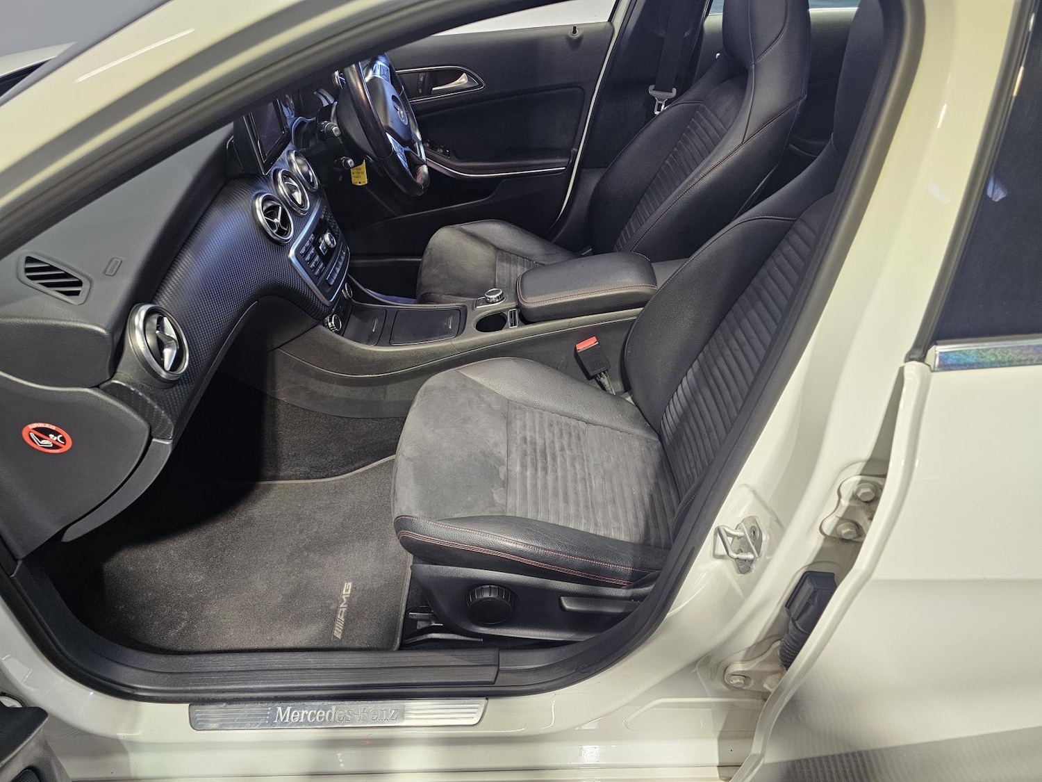 Used Mercedes-Benz A-Class 2014 for sale - 77160794: Photo 50