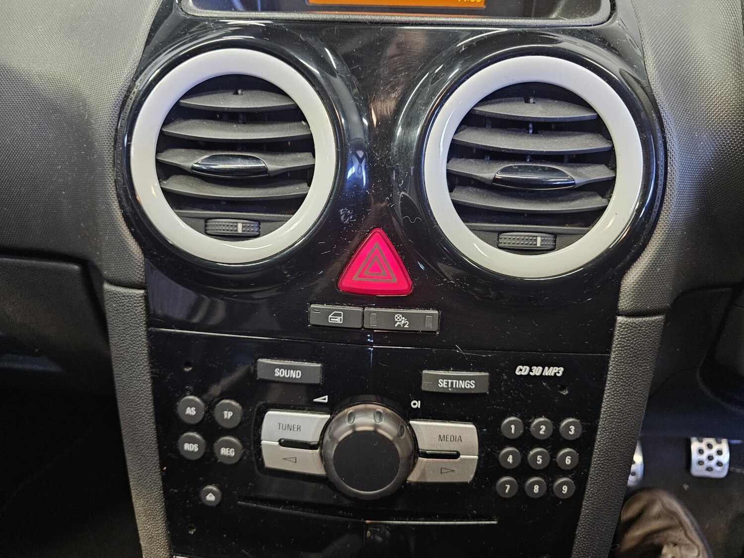 Used Vauxhall Corsa 2013 for sale - 78000544: Photo 8