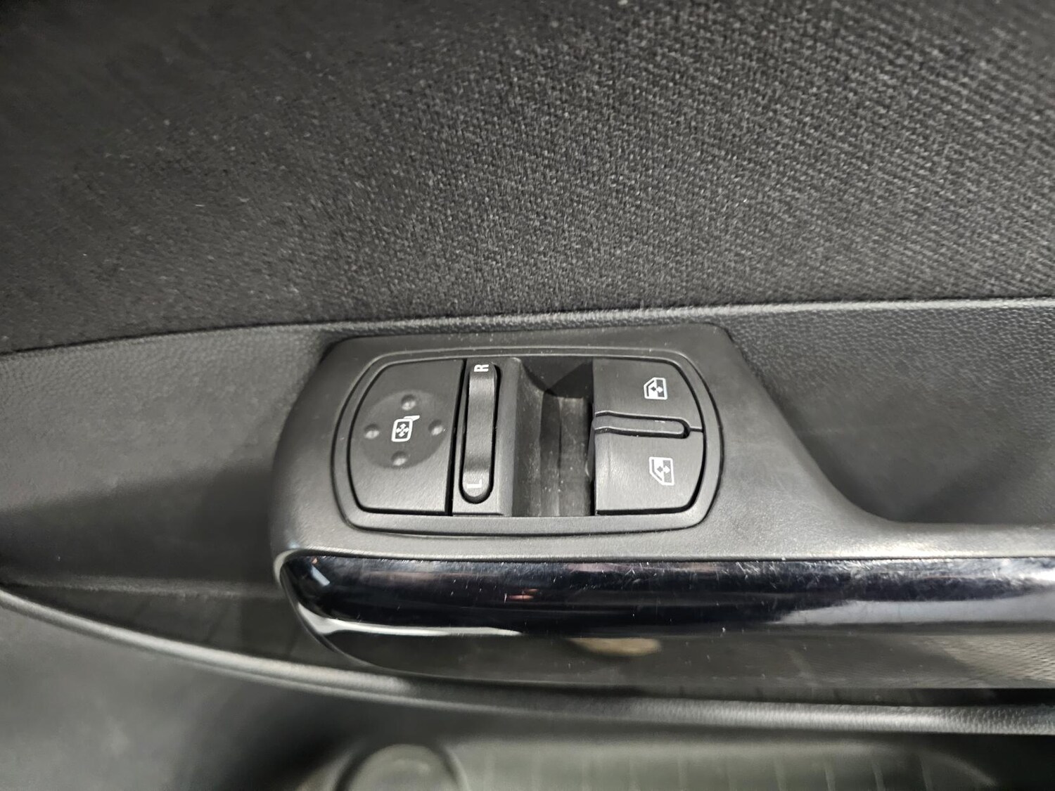 Used Vauxhall Corsa 2013 for sale - 77476647: Photo 21