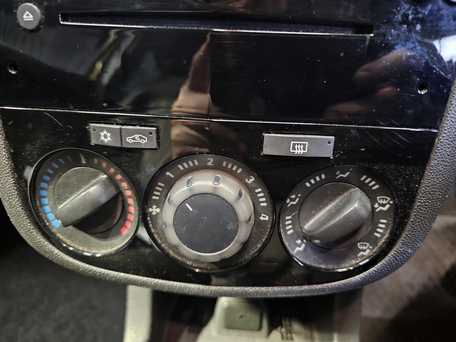 Used Vauxhall Corsa 2013 for sale - 77005936: Photo 29