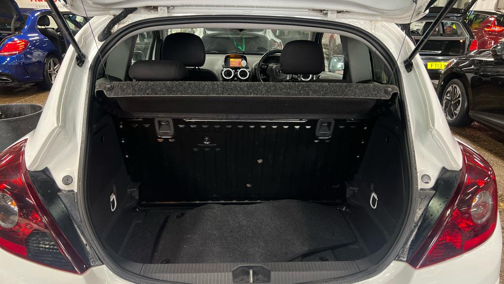 Used Vauxhall Corsa 2012 for sale - 76340765: Photo 7