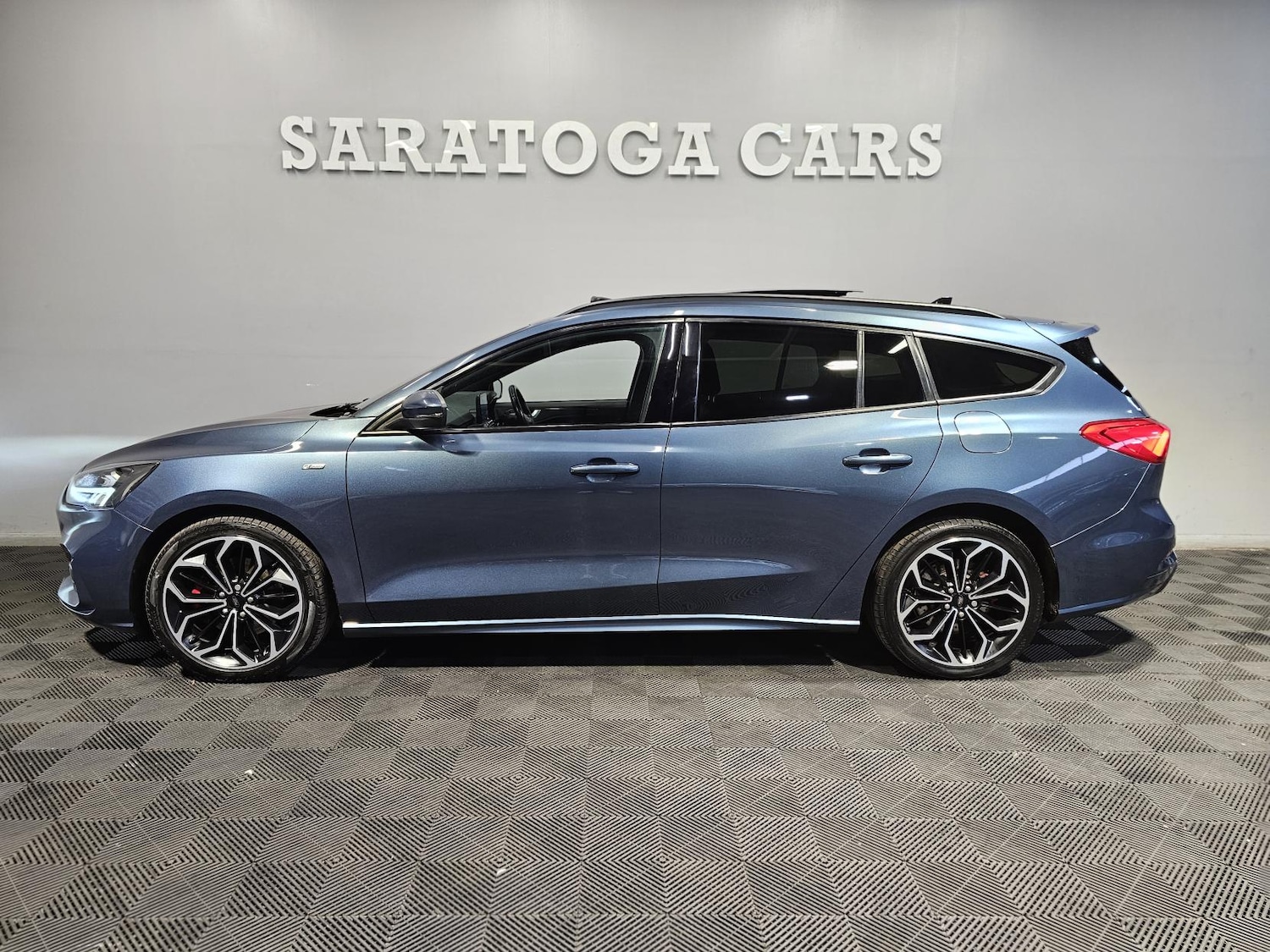 Used Ford Focus 2019 for sale - 76908411: Photo 2