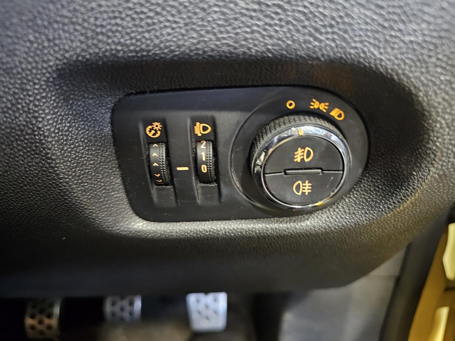 Used Vauxhall Corsa 2013 for sale - 76312648: Photo 19