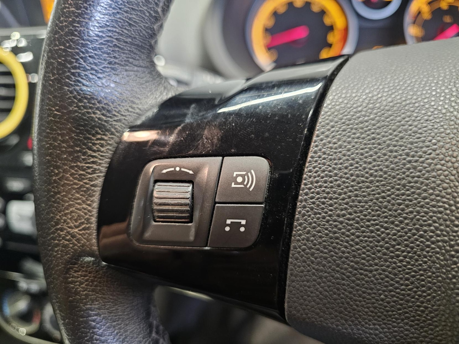 Used Vauxhall Corsa 2013 for sale - 76312648: Photo 23