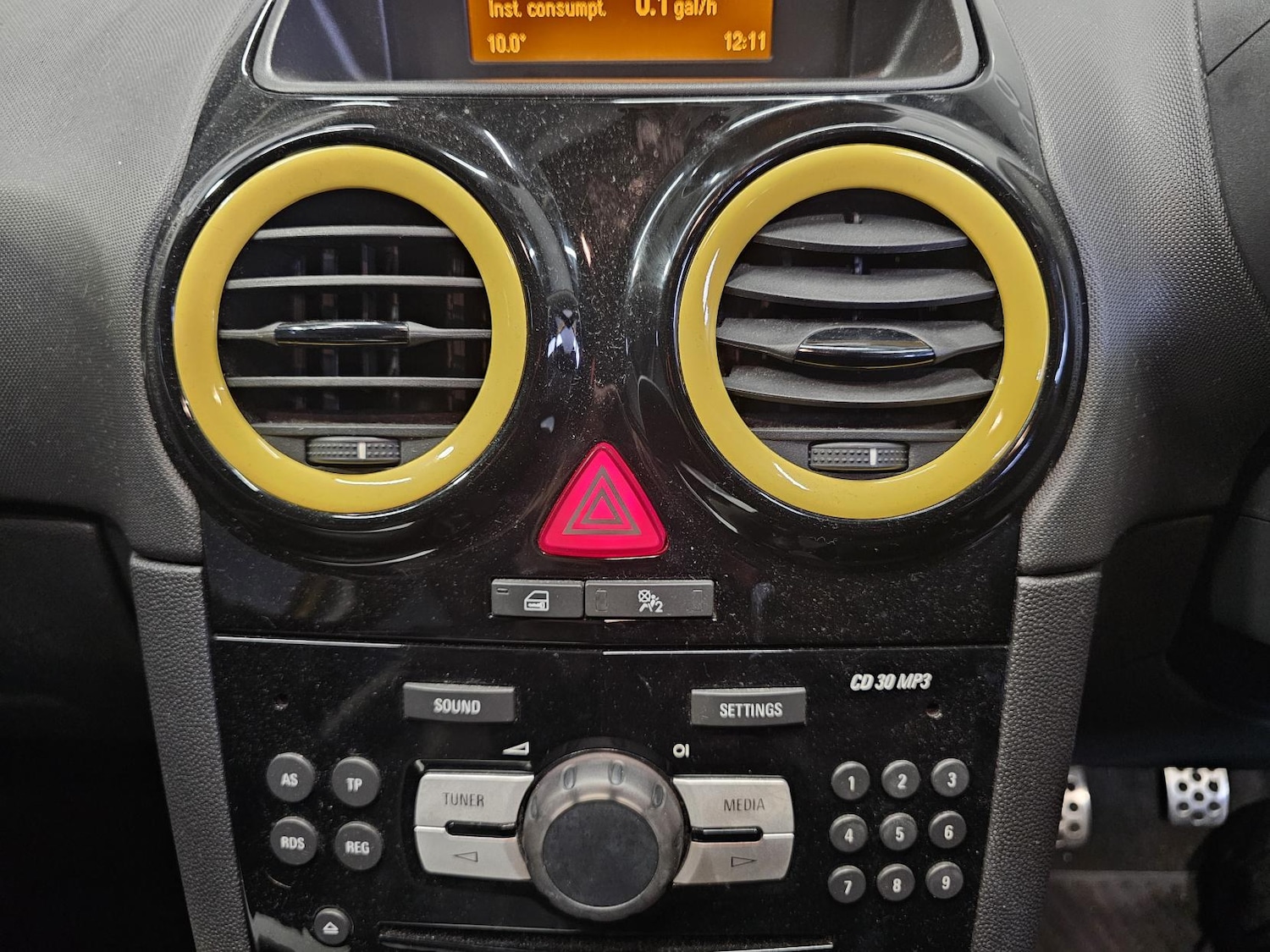 Used Vauxhall Corsa 2013 for sale - 76312648: Photo 28