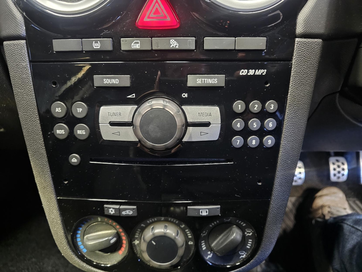 Used Vauxhall Corsa 2014 for sale - 77233716: Photo 23