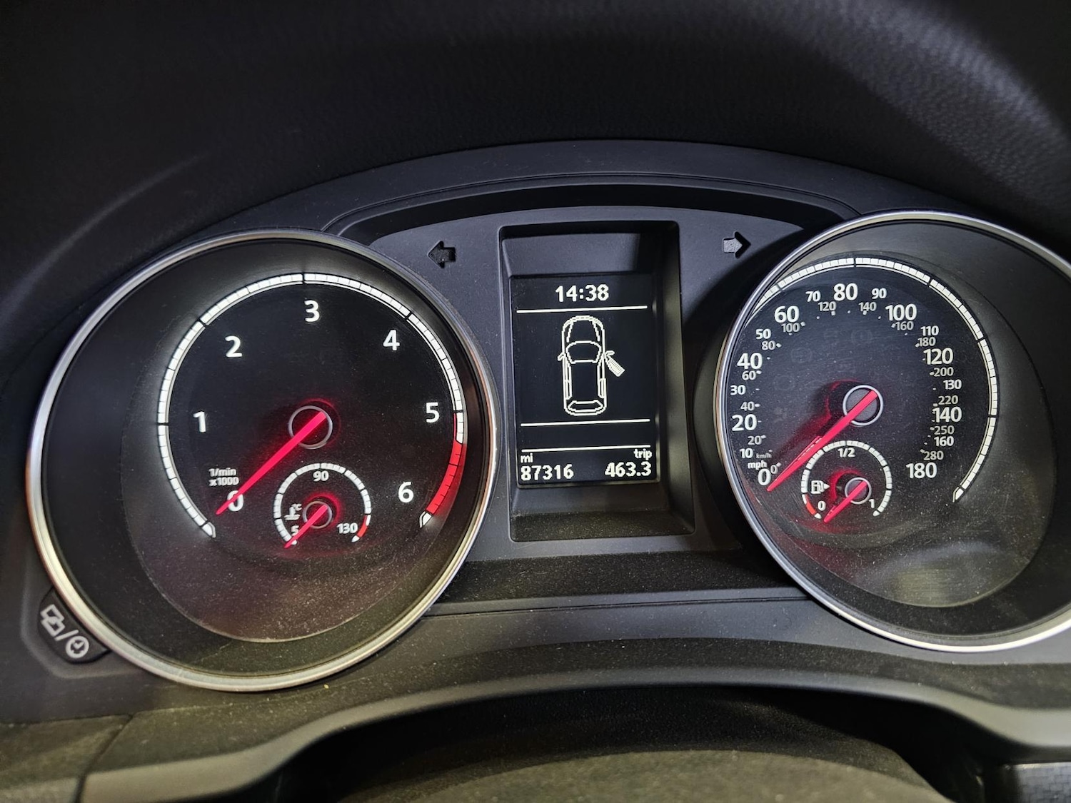 Used Volkswagen Scirocco 2015 for sale - 77632695: Photo 10