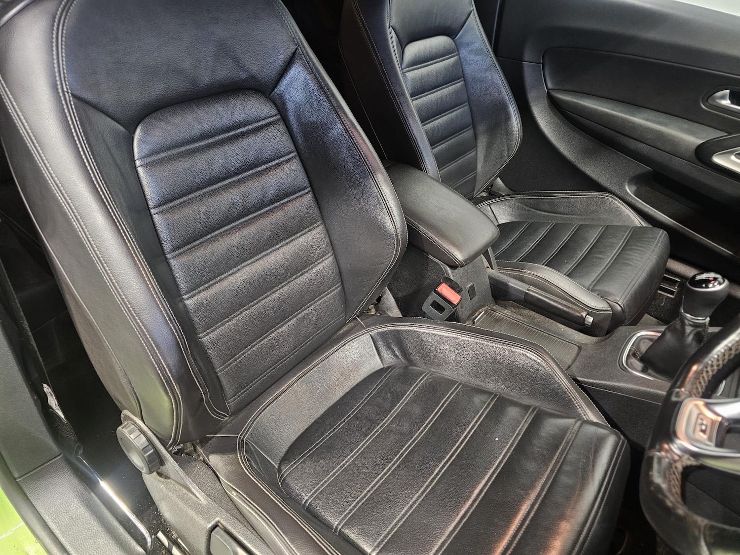 Used Volkswagen Scirocco 2015 for sale - 77632695: Photo 34