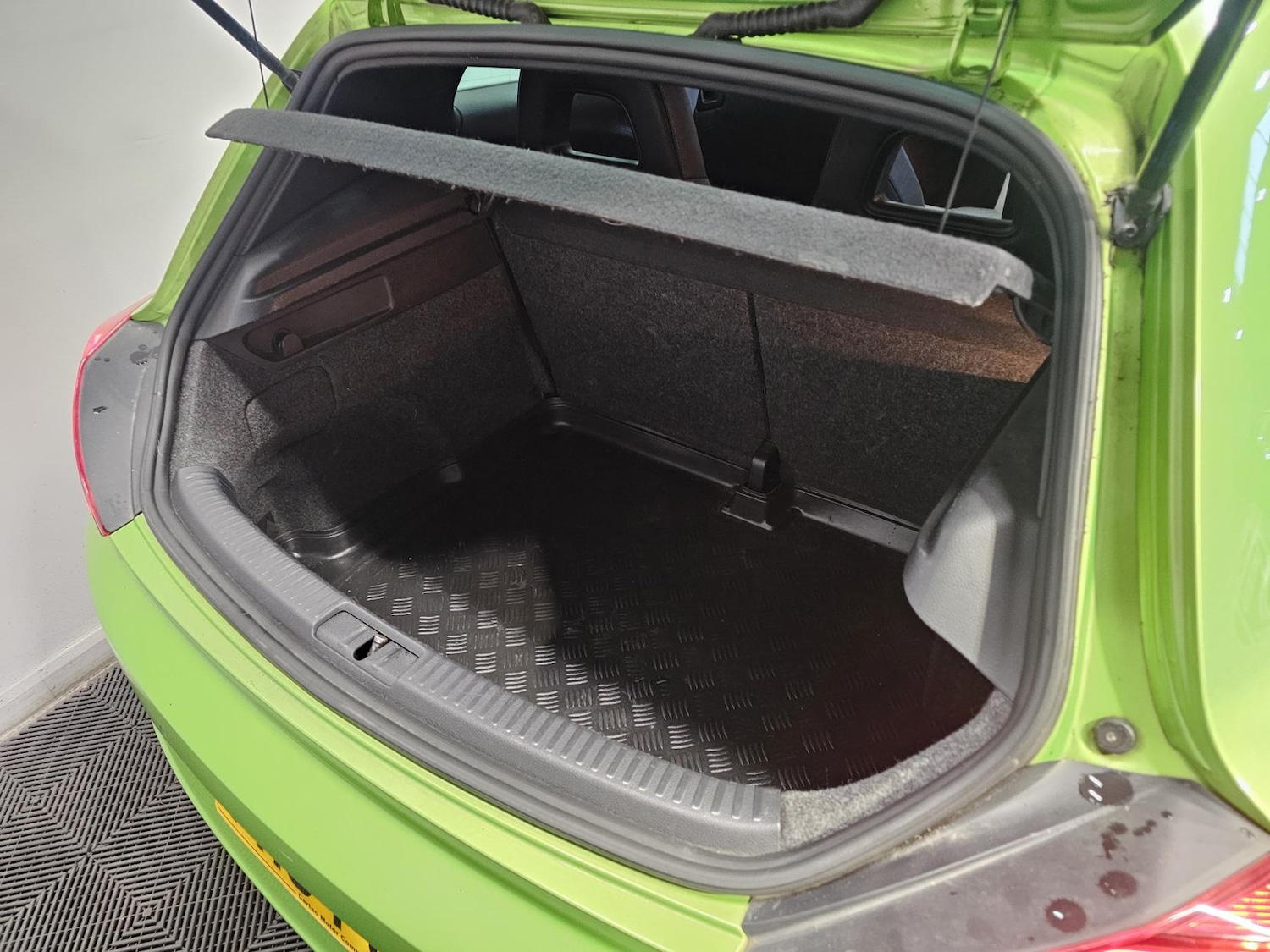 Used Volkswagen Scirocco 2015 for sale - 77632695: Photo 36