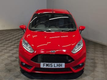 Used Ford Fiesta 2015 for sale - 79703580: Photo