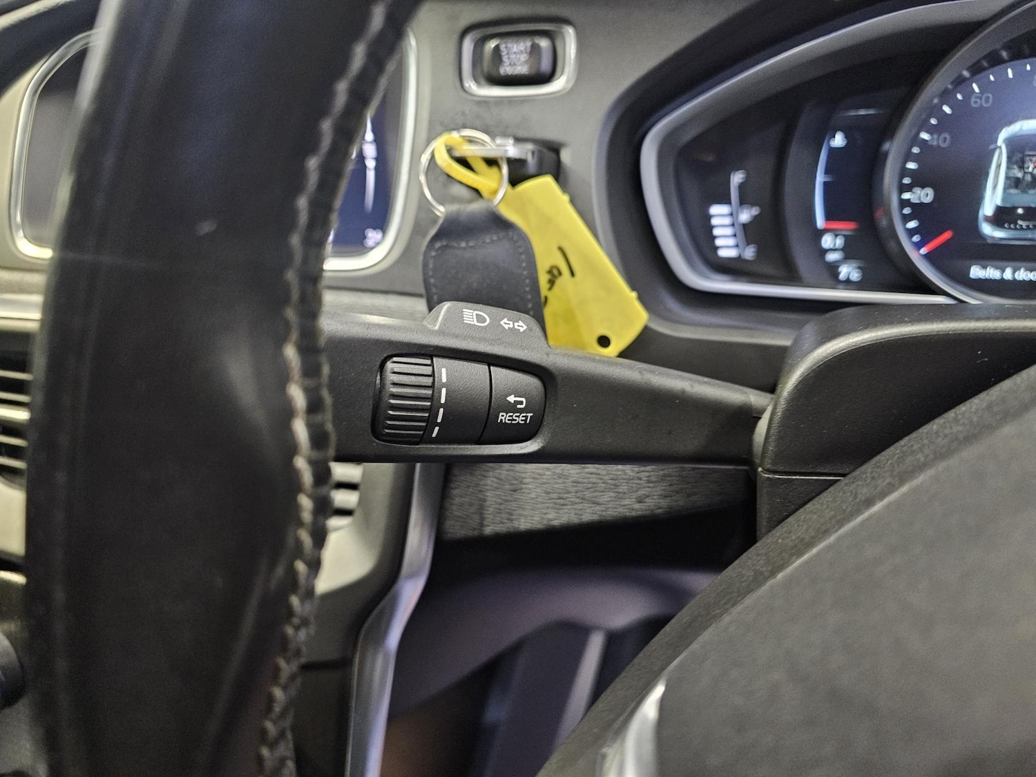 Used Volvo V40 2017 for sale - 76807342: Photo 18