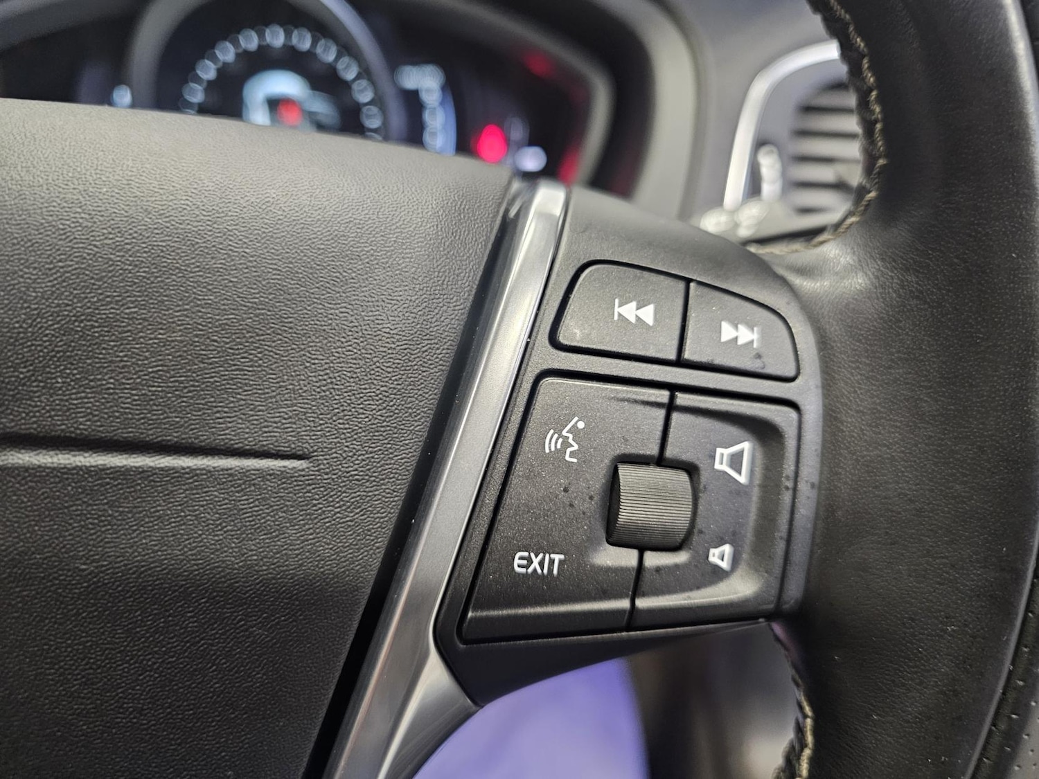 Used Volvo V40 2017 for sale - 76807342: Photo 20