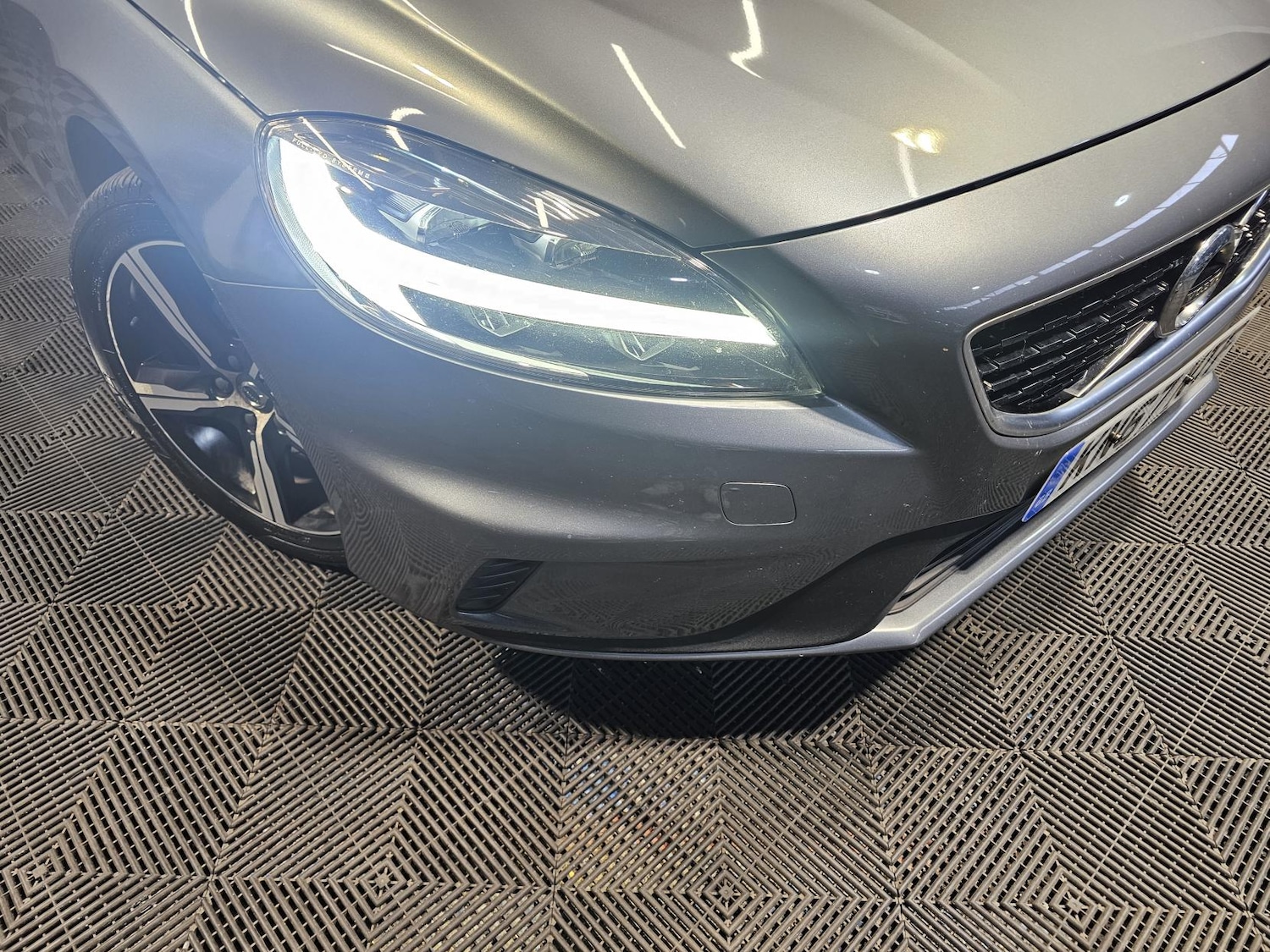 Used Volvo V40 2017 for sale - 76807342: Photo 21